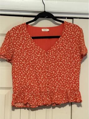 Harper Heritage Red Floral Button Front Peplum Top